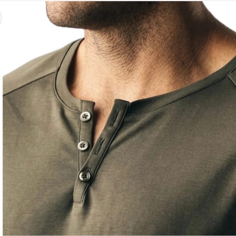 NWT Limitsix Long Sleeve Cotton Shirt in Army Green in XXL. - Picture 2 of 2